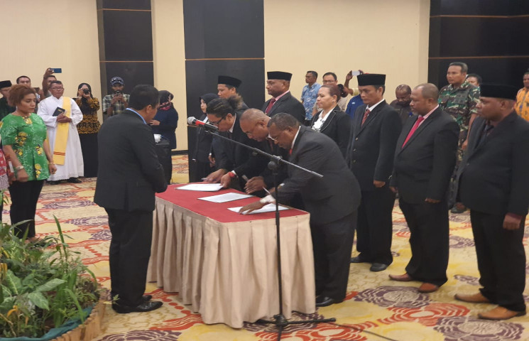 Lantik Komisioner KI dan KPID Dilantik, Begini Pesan Sekda Papua